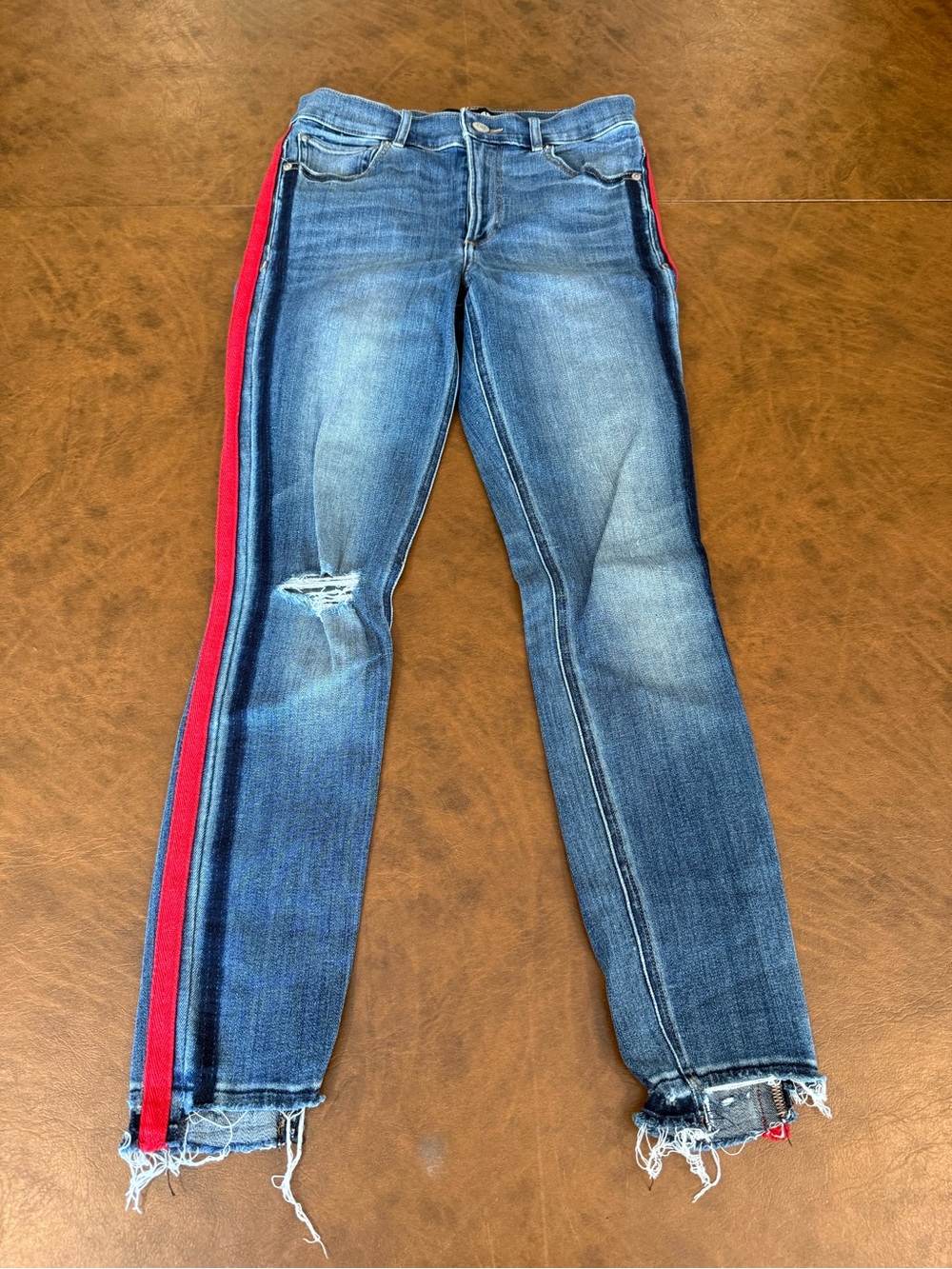 Express Skinny Distressed Blue Jeans with Red & Navy Side Stripe Women’s Size 4